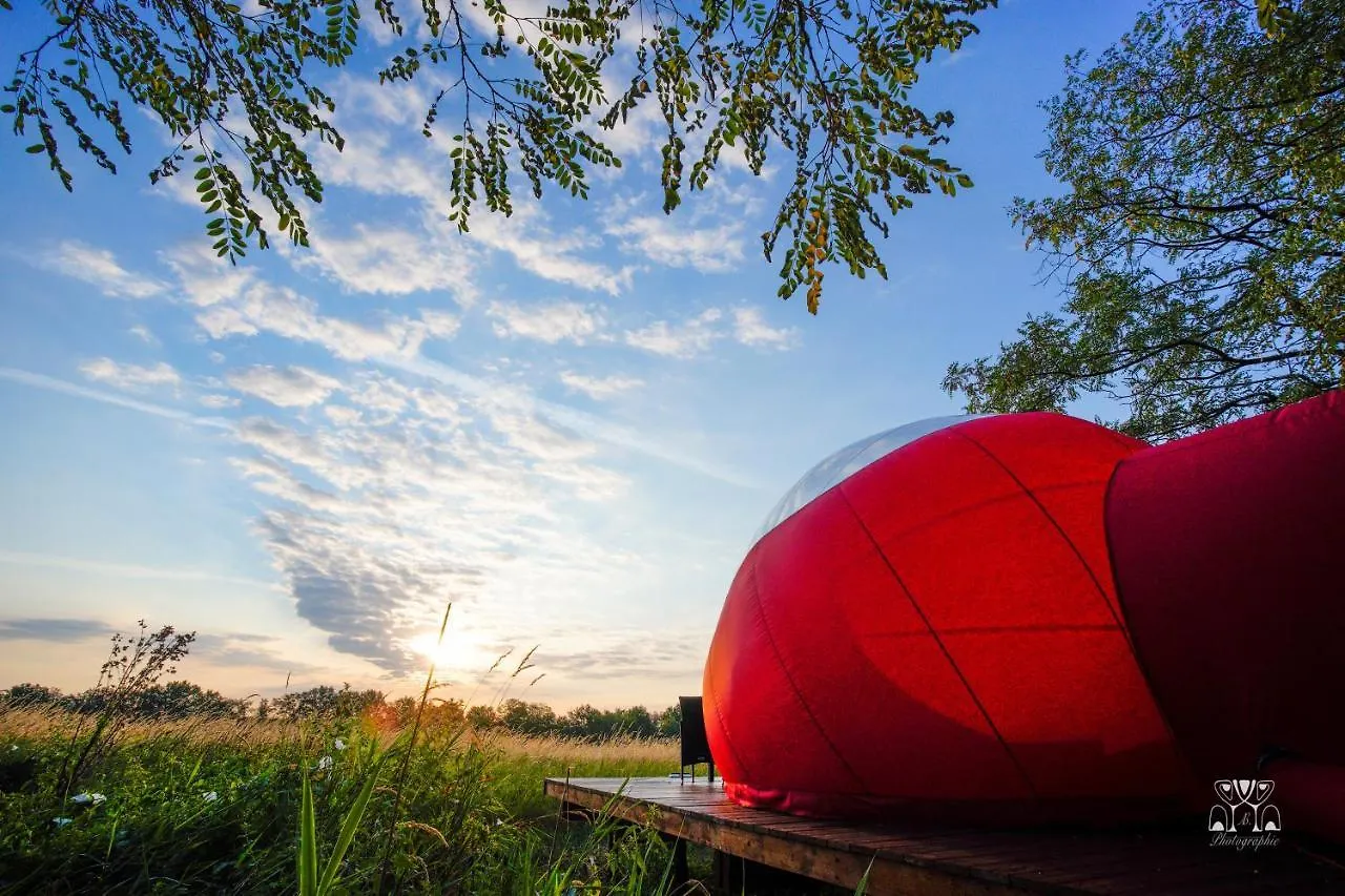 Luxury tent Aintrepide Hebergements Insolites Marlieux